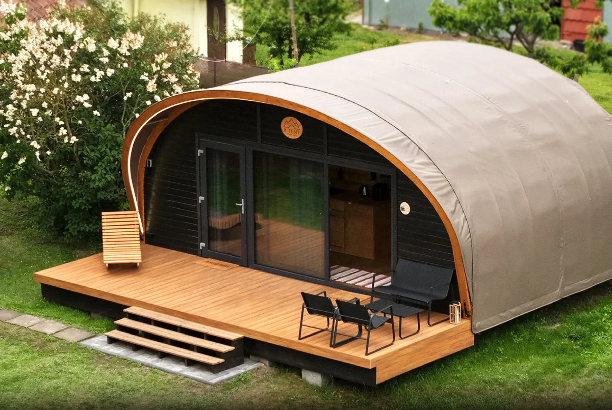 Podwójny moduł 488 X-Tent na działce inwestora